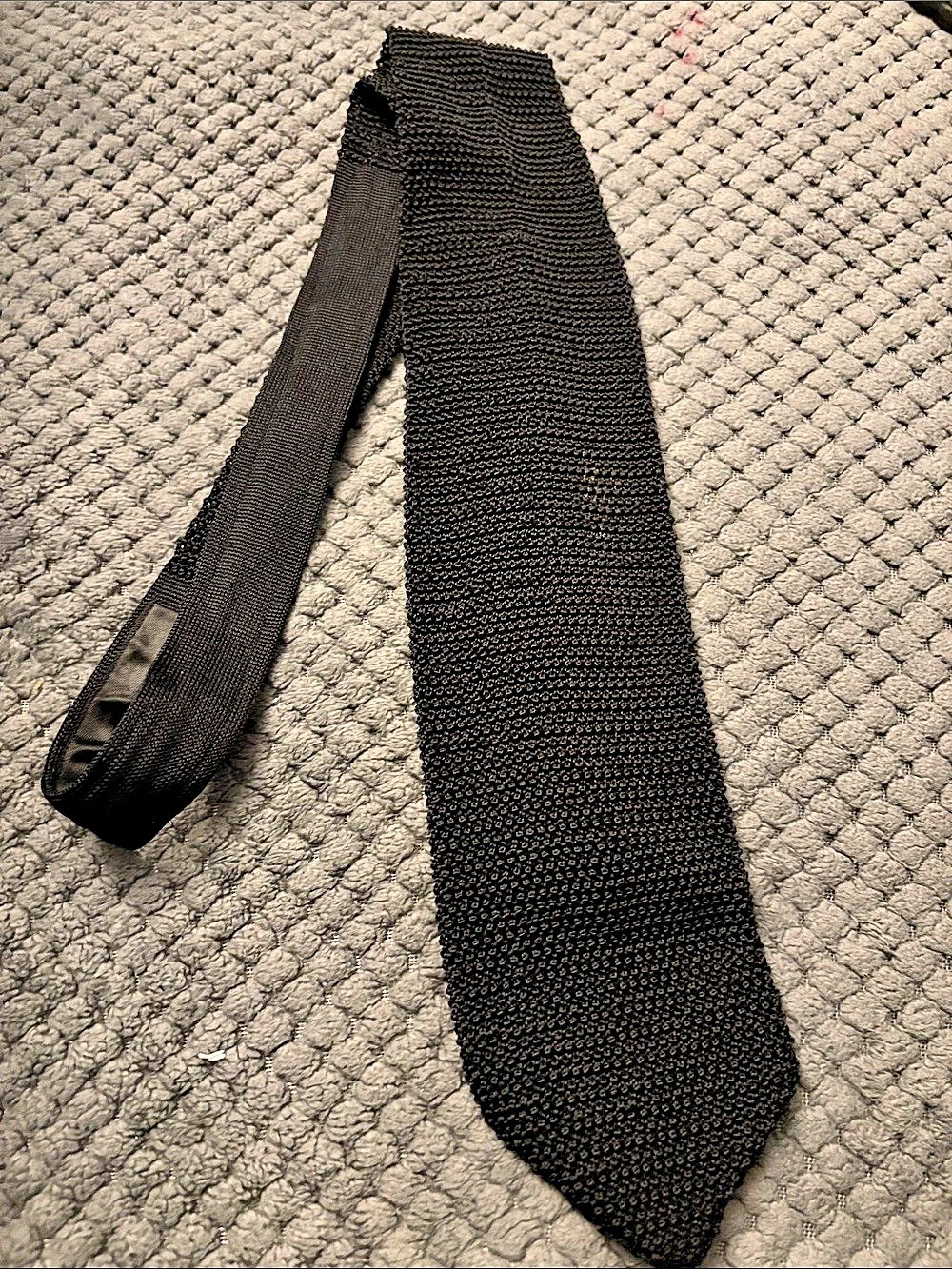 Donna Karan Textured Knit Tie in Black